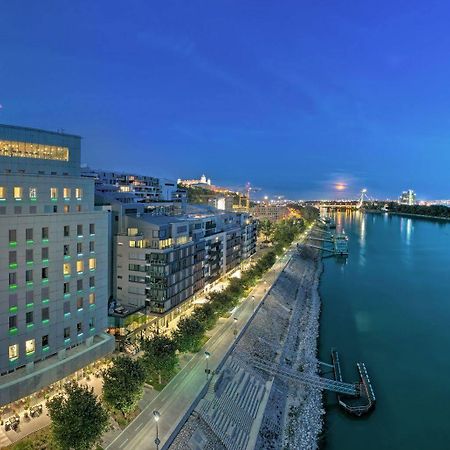 Grand Hotel River Park, A Luxury Collection Hotel, Bratislava Exteriör bild The Donau City