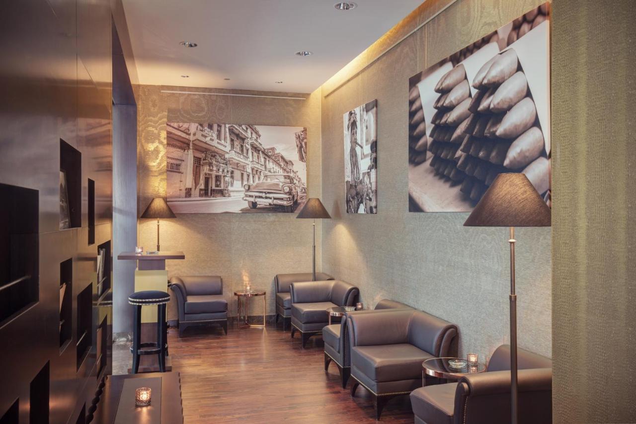 Grand Hotel River Park, A Luxury Collection Hotel, Bratislava Exteriör bild The interior of the lounge