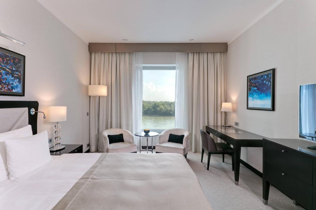 Grand Hotel River Park, A Luxury Collection Hotel, Bratislava Exteriör bild A room at the hotel