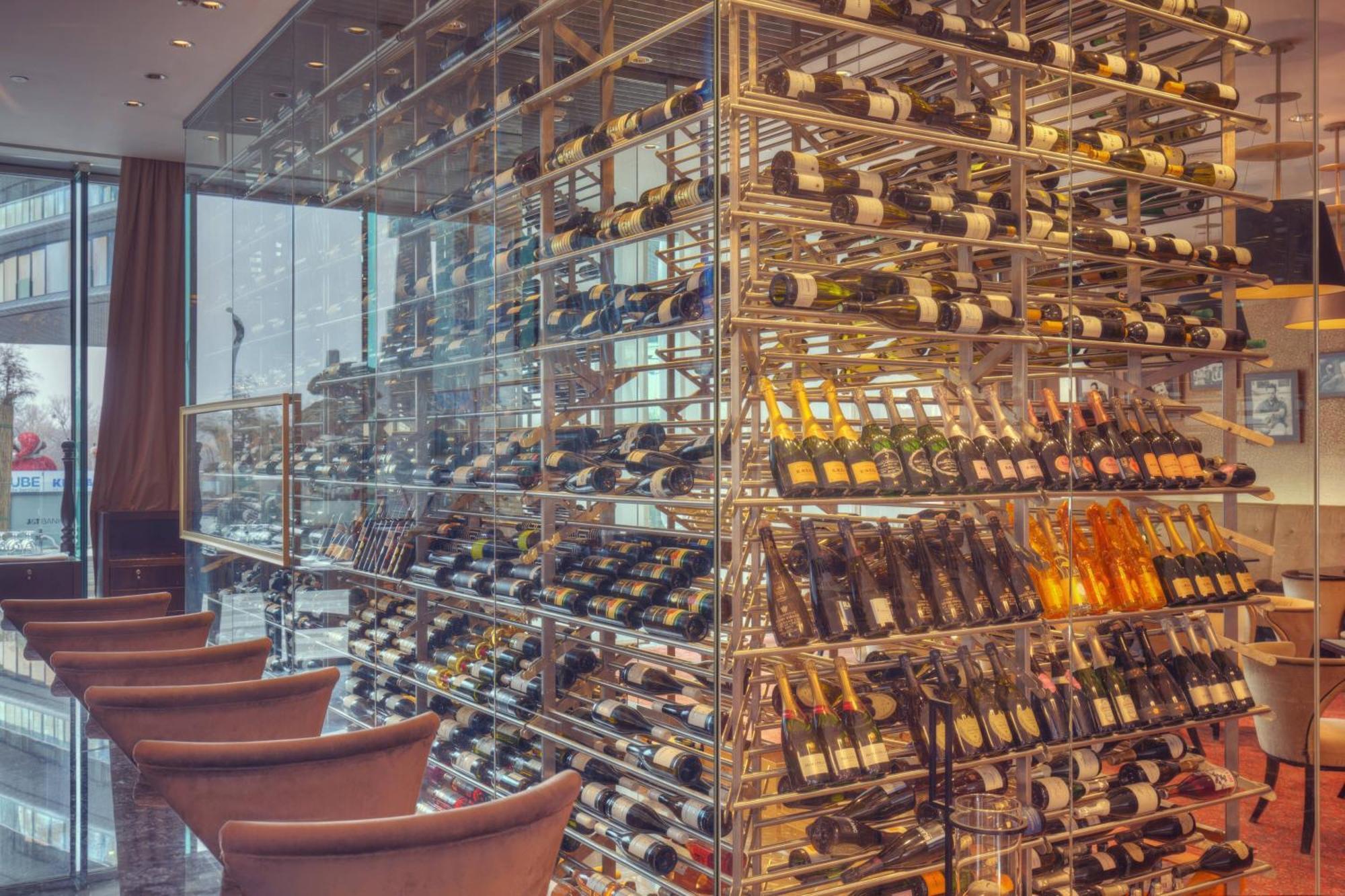 Grand Hotel River Park, A Luxury Collection Hotel, Bratislava Exteriör bild Wine rack