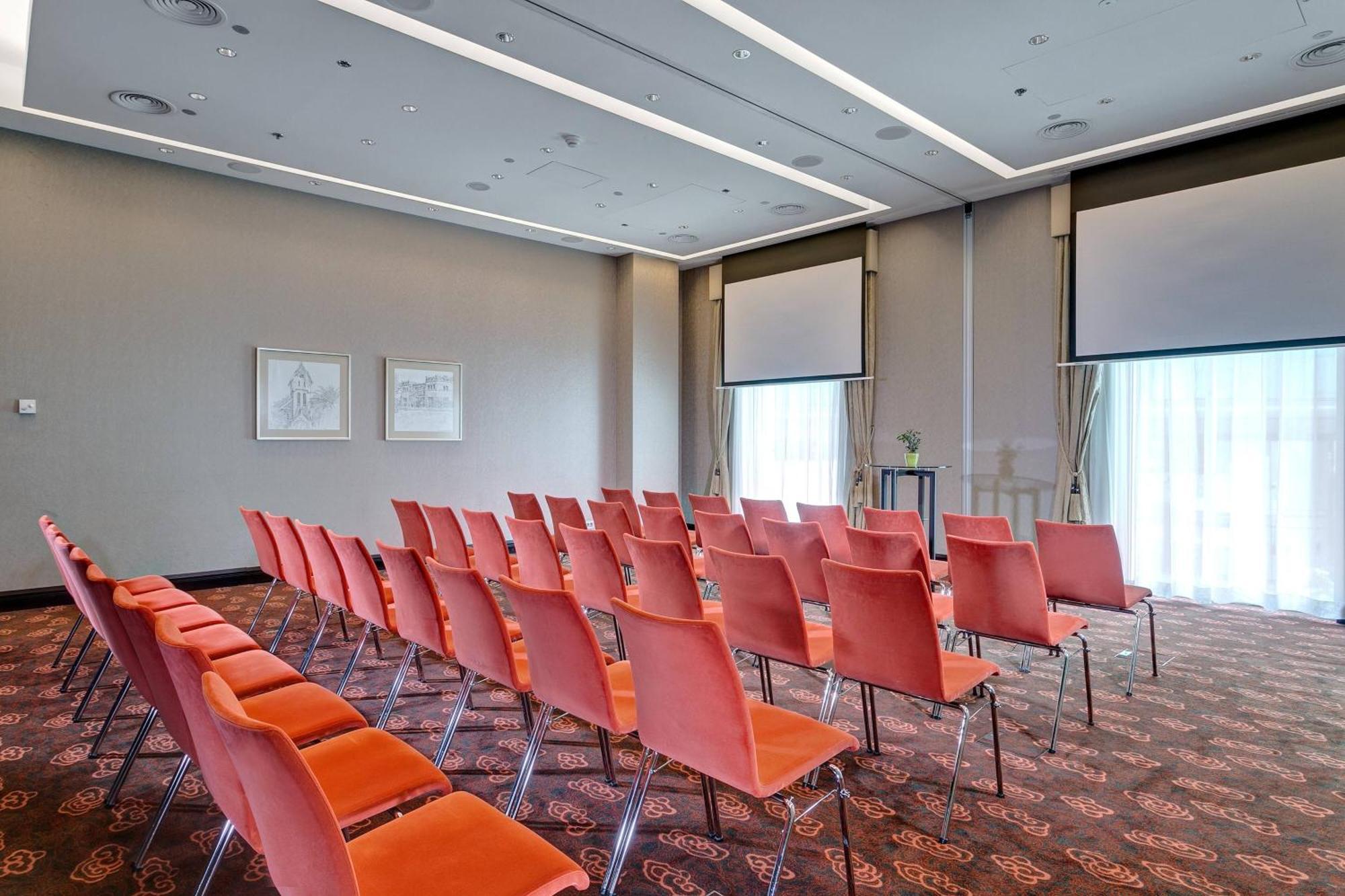 Grand Hotel River Park, A Luxury Collection Hotel, Bratislava Exteriör bild Meeting room